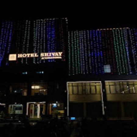 Hotel Shivay International Tharad Esterno foto