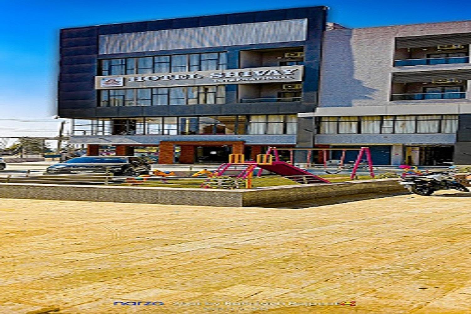 Hotel Shivay International Tharad Esterno foto